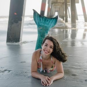 The Glorious Posher Blakelee